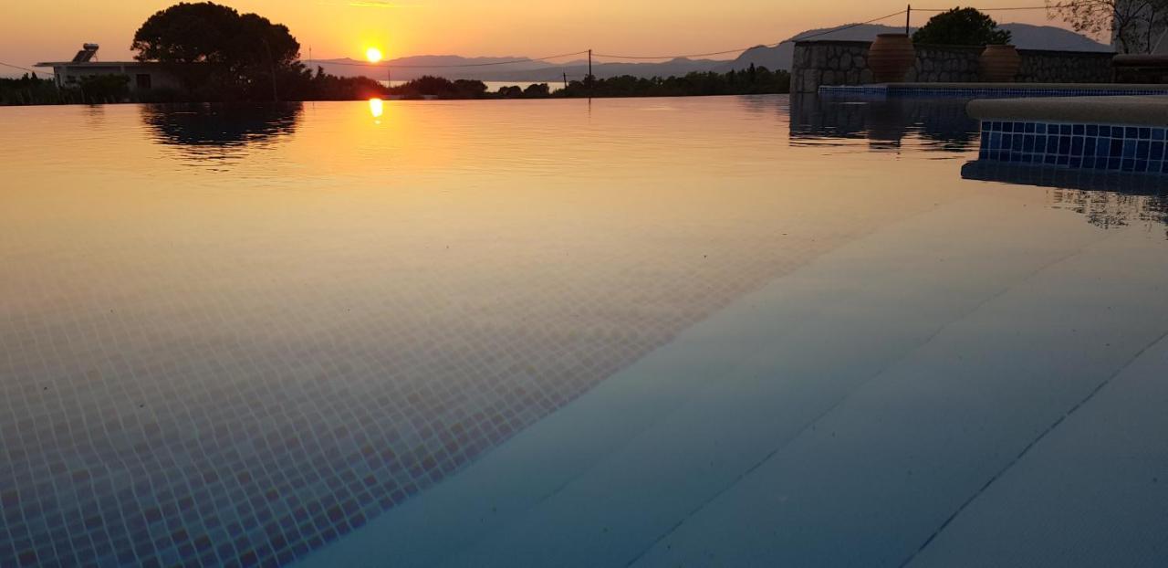 Villa Sealine Pefki Dış mekan fotoğraf