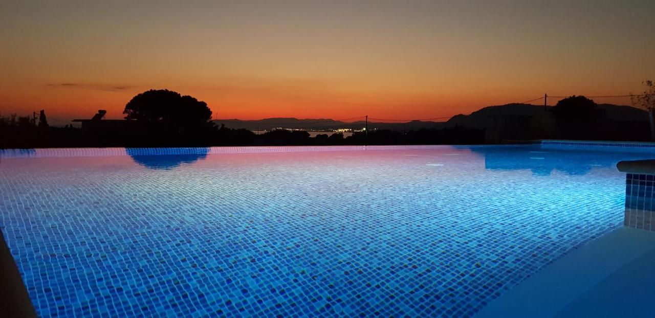 Villa Sealine Pefki Dış mekan fotoğraf
